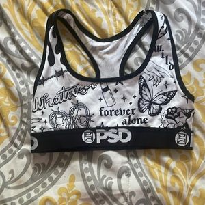 this PSD sports bra is super cute stretchy and hasn’t been worn ever